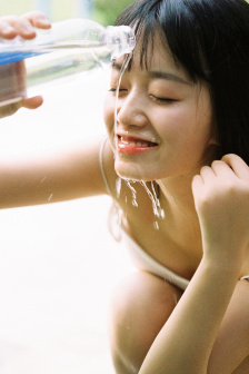 宝宝哭闹怎么哄