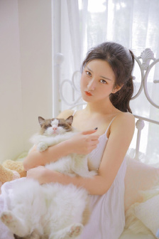年轻的女闺蜜